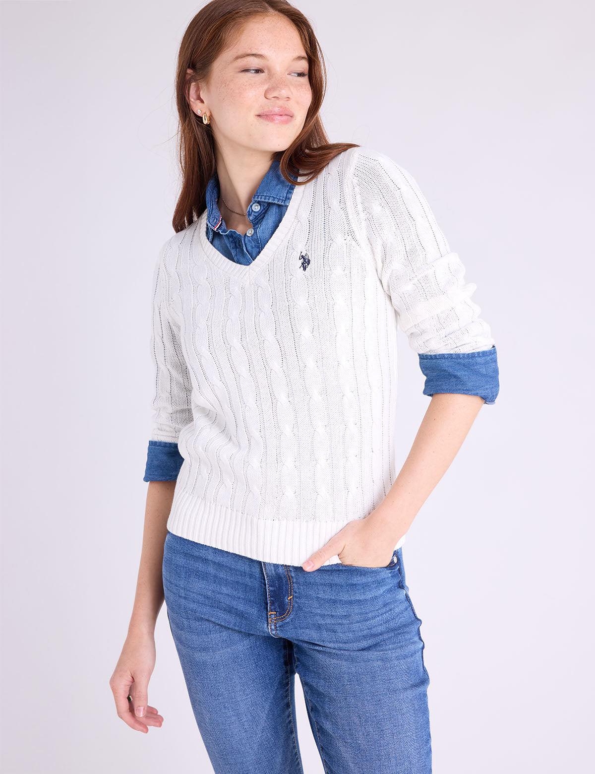 CABLE CREW NECK SWEATER