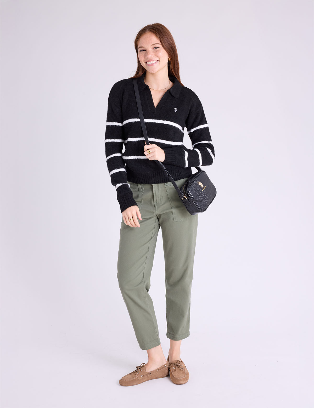 CABLE CREW NECK SWEATER