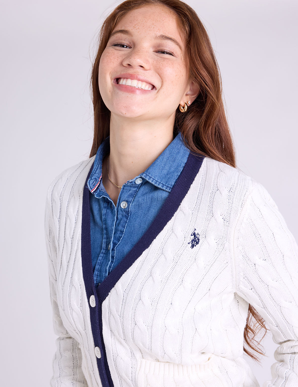 CABLE CREW NECK SWEATER