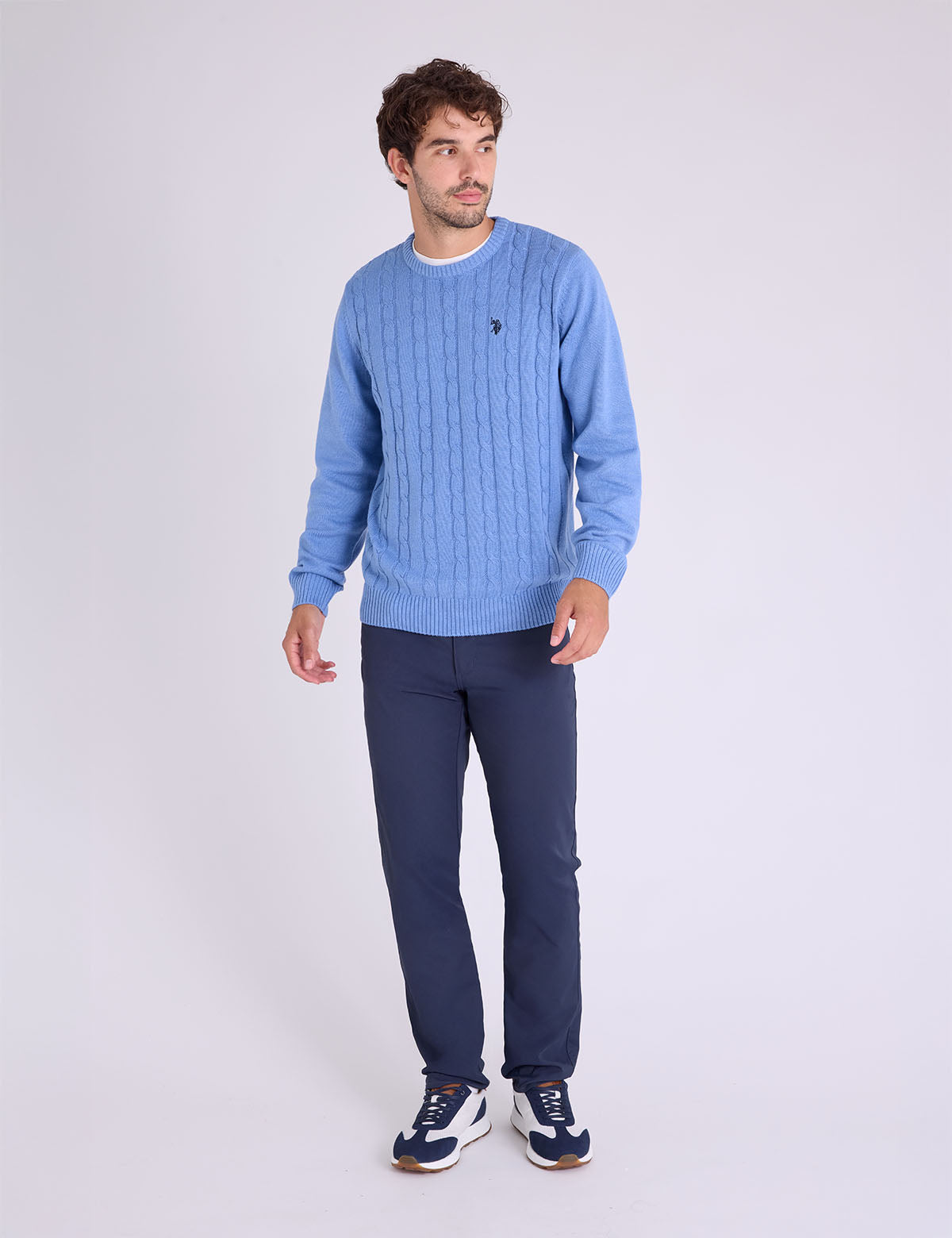 CABLE CREW NECK SWEATER