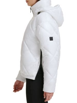 Kenneth Cole
Quilted Puffer Jacket