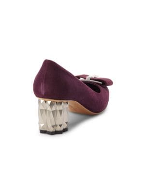 Salvatore Ferragamo
Bow Suede Pumps