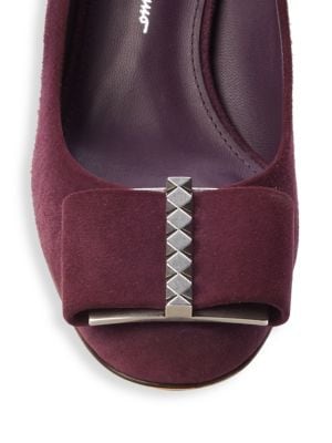 Salvatore Ferragamo
Bow Suede Pumps