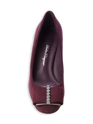 Salvatore Ferragamo
Bow Suede Pumps