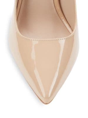 Stuart Weitzman
Leigh Leather Pumps