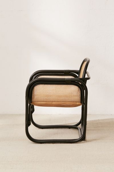 Marte Minimal Lounge Chair