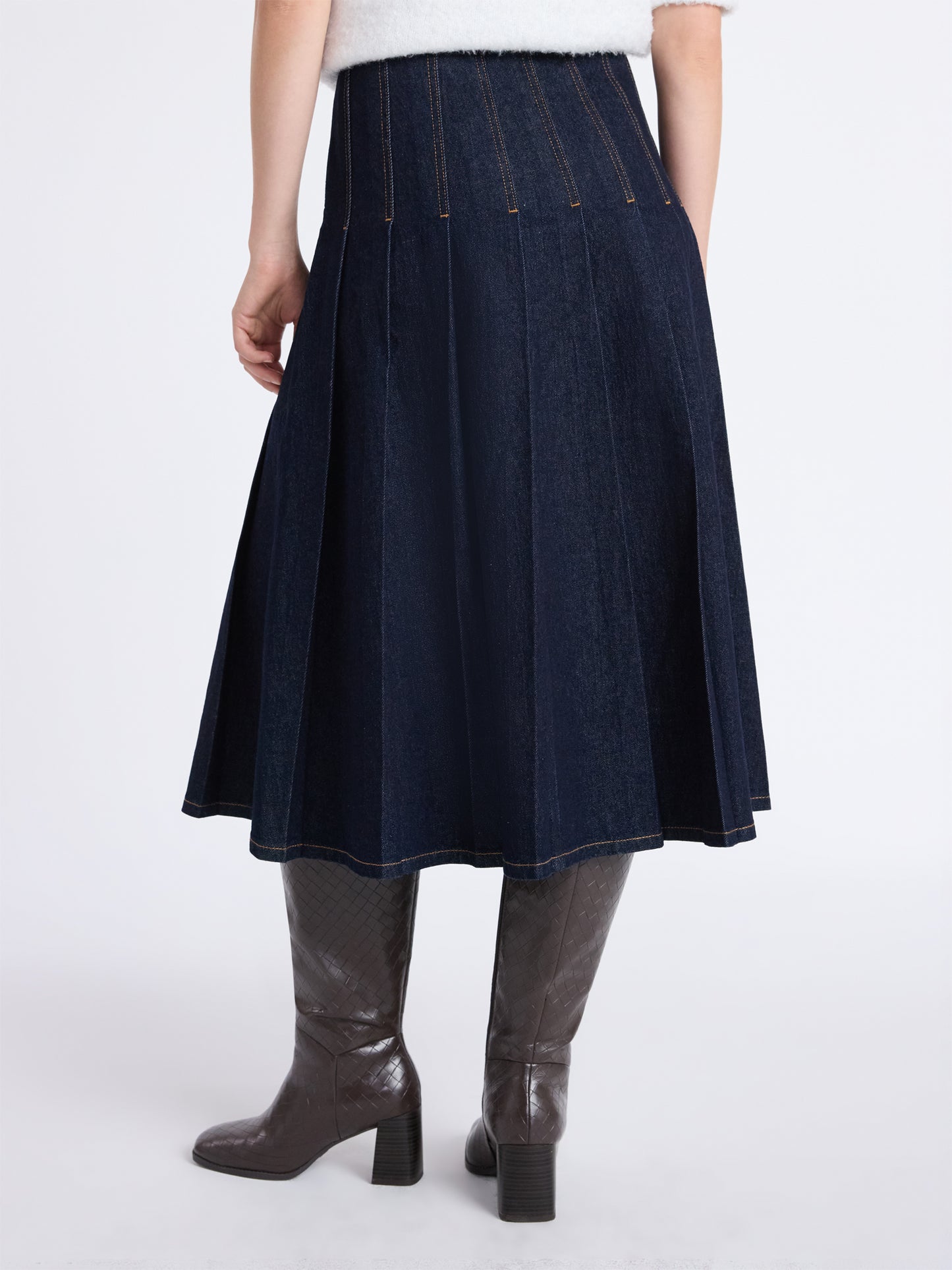 Walmart Free Assembly Women's and Women's Plus Stitch Pleated Denim Maxi Skirt, Size 0-28