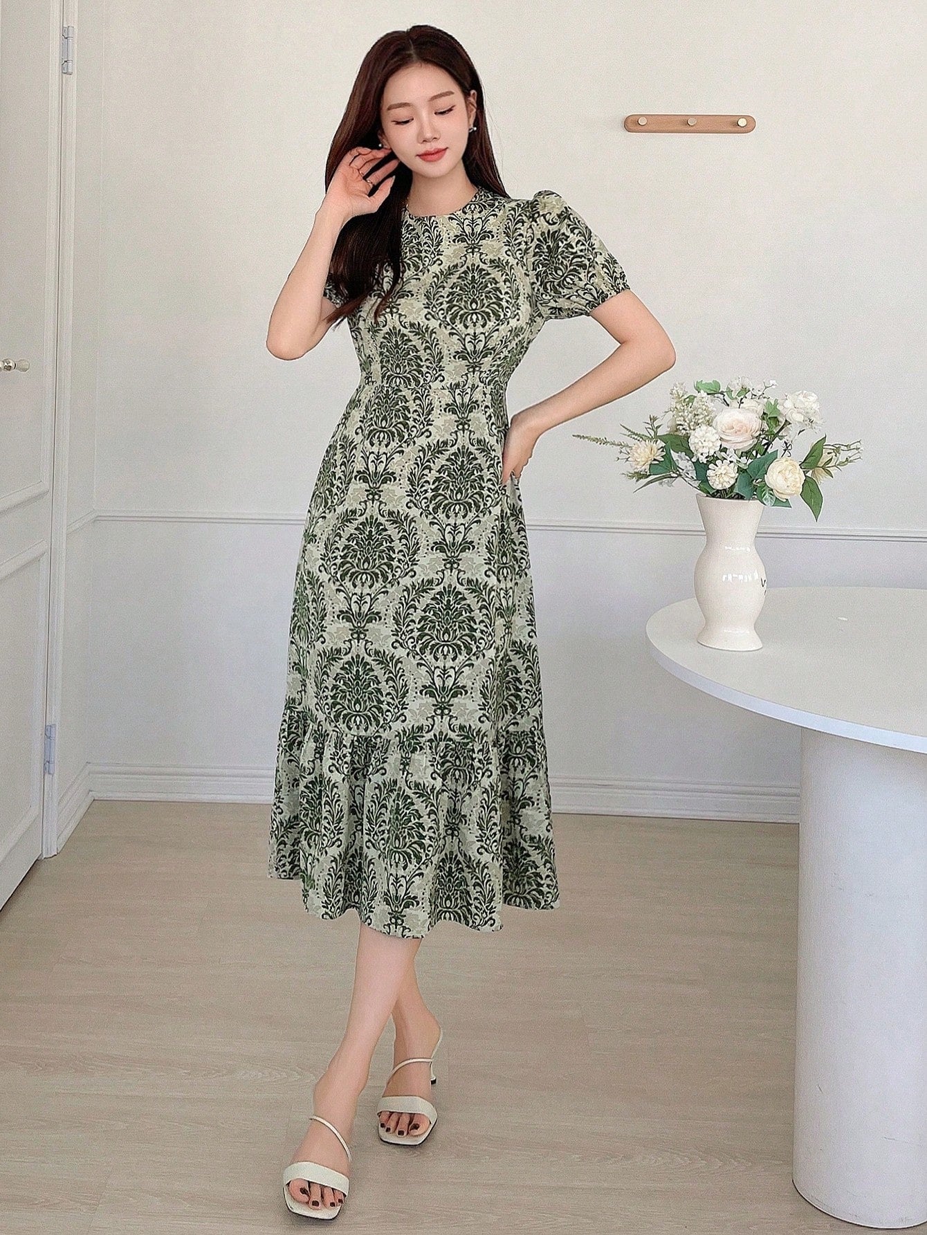 DAZY Women's Short Puff Sleeve Printed Dress