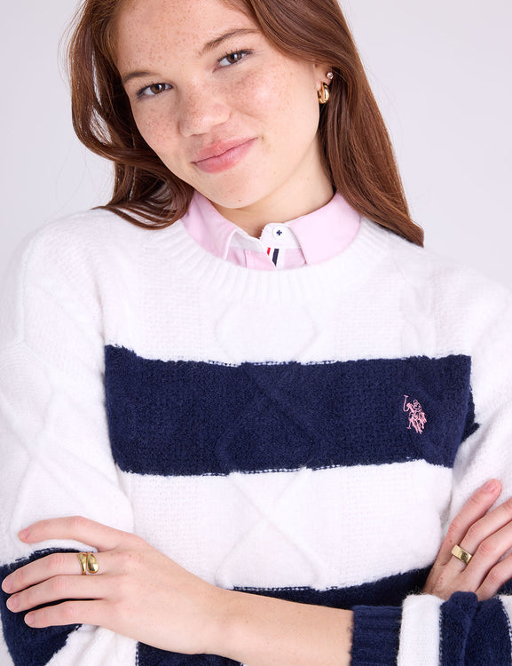CABLE CREW NECK SWEATER