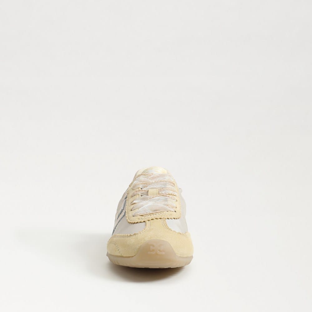 Isella Slip On Sneaker