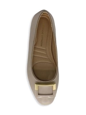 Adrienne Vittadini
 Jacksi Ballet Flats