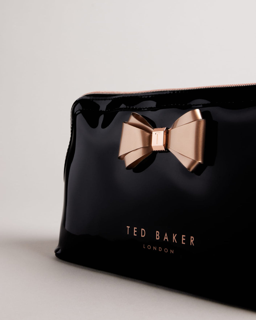 BLACK Curved Bow Wash Bag Ted Baker