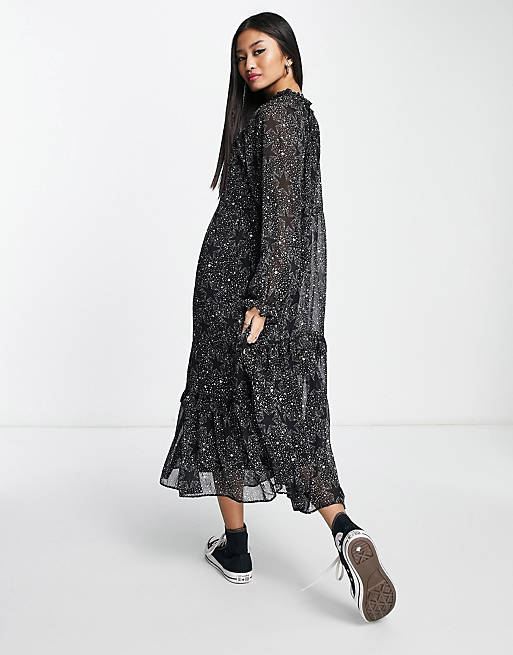 New Look long sleeve chiffon midi dress in black star print