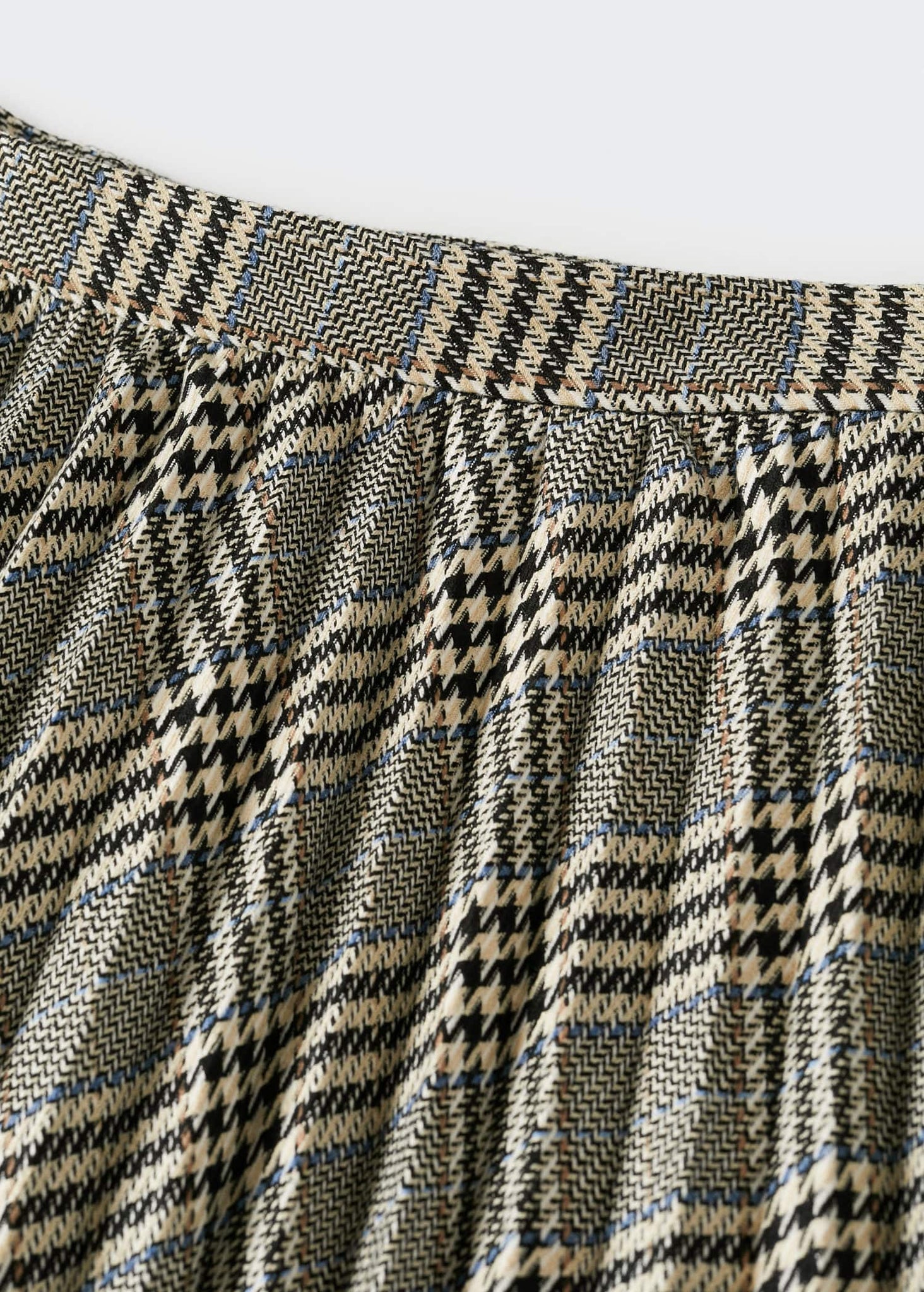 Checked pleated skirt - Details of the article 8