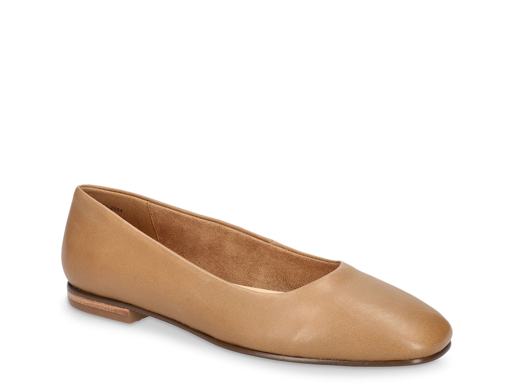 Bella Vita Kimiko Ballet Flat