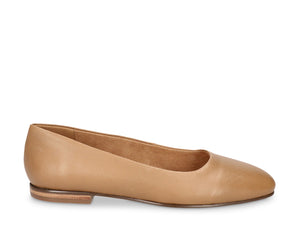 Bella Vita Kimiko Ballet Flat