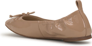 VINCE CAMUTO Velyna Ballet Flat, Alternate, color, BUFF PATENT