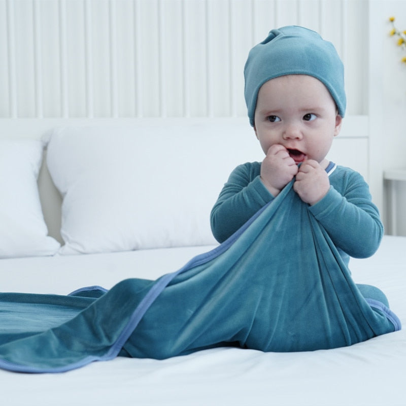 Baby Boutique Clothes Newborn Cotton Rompers with Hats Blanket Sleepers Infant Boys Soft Velour Footies Infant Footy Sleepwear